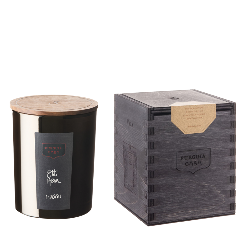 Fueguia 1833 Candle